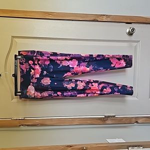 DSG tie dye leggings size small